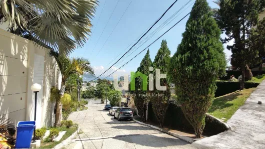 Lote/Terreno à venda, 1052m² no Charitas, Niterói