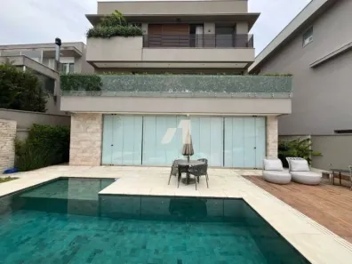 Casa de Condomínio com 4 Quartos para alugar, 640m² no Centro Comercial Jubran, Barueri