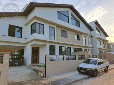 Casa com 3 Quartos à venda, 147m² no Rio Tavares, Florianópolis