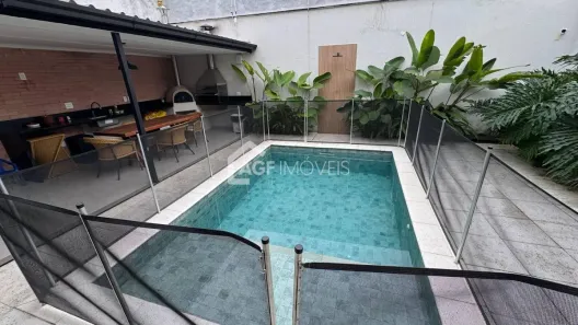 Casa com 3 Quartos à venda, 150m² no Camboinhas, Niterói