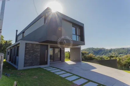 Casa de Condomínio com 4 Quartos à venda, 290m² no Vila Nova, Porto Alegre