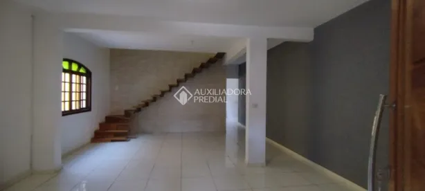 Sobrado com 3 Quartos à venda, 185m² no Vila Roschel, São Paulo