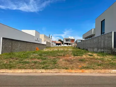Lote/Terreno à venda, 390m² no Condomínio Residencial Grand Trianon, Anápolis