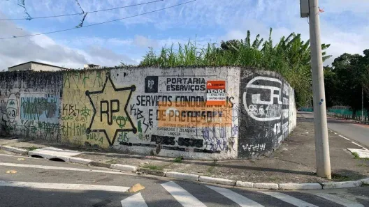 Lote/Terreno à venda, 735m² no Jardim Ferrazense, Ferraz de Vasconcelos