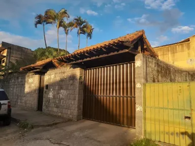Casa com 4 Quartos à venda, 200m² no Parque Hotel, Araruama