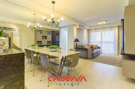 Apartamento com 2 Quartos para alugar, 76m² no Centro, Curitiba