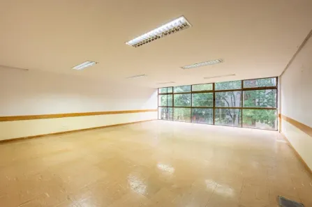 Prédio Comercial para alugar, 696m² no Asa Norte, Brasília