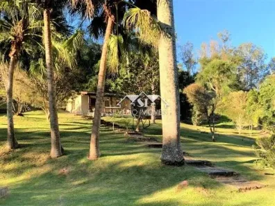 Casa com 10 Quartos à venda, 321m² no Araras, Petrópolis