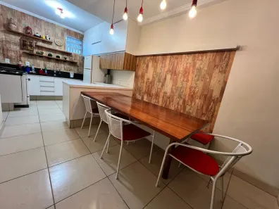 Casa com 3 Quartos para alugar, 155m² no Jardim Satélite, São José dos Campos