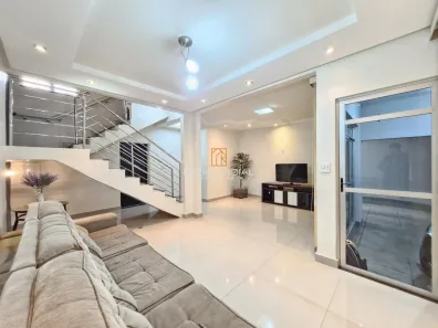 Casa com 4 Quartos à venda, 306m² no Bom Pastor, Divinópolis