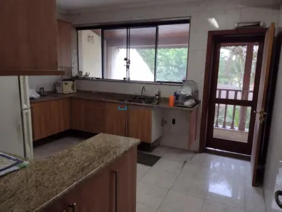 Sobrado com 4 Quartos à venda, 750m² no Vila Bertioga, São Paulo