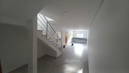 Casa com 3 Quartos para alugar, 200m² no Paraíso do Morumbi, São Paulo