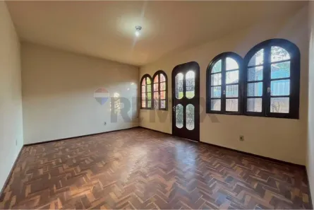 Casa com 3 Quartos para alugar, 308m² no Nossa Senhora do Perpétuo Socorro, Santa Maria