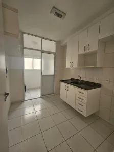 Apartamento com 2 Quartos para alugar, 58m² no Jardim Tupanci, Barueri
