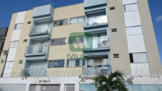 Apartamento com 2 Quartos para alugar, 54m² no Novo Mundo, Uberlândia