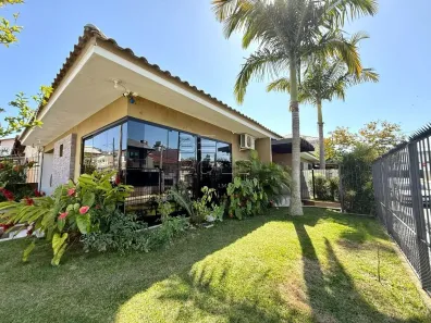 Casa com 3 Quartos à venda, 202m² no Canto, Florianópolis