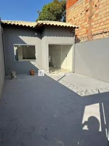 Casa com 2 Quartos à venda, 46m² no Jardim Primavera, Montes Claros