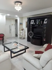 Apartamento com 3 Quartos para alugar, 180m² no Santa Cecília, São Paulo