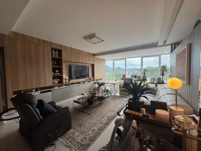 Apartamento com 4 Quartos à venda, 220m² no Centro, Balneário Camboriú