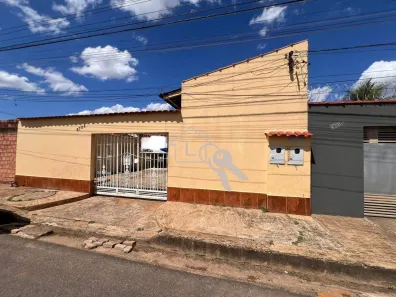 Casa com 3 Quartos à venda, 250m² no Aponiã, Porto Velho