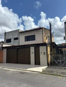 Casa com 4 Quartos à venda, 270m² no Casa Amarela, Recife