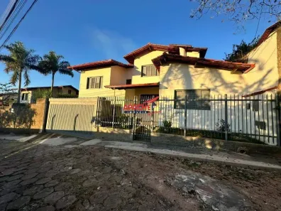 Casa com 5 Quartos à venda, 220m² no Santa Clara, Viçosa