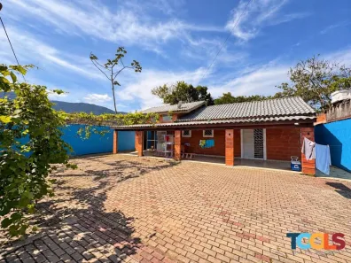 Casa com 3 Quartos à venda, 232m² no Loteamento Morada do Mar, Caraguatatuba