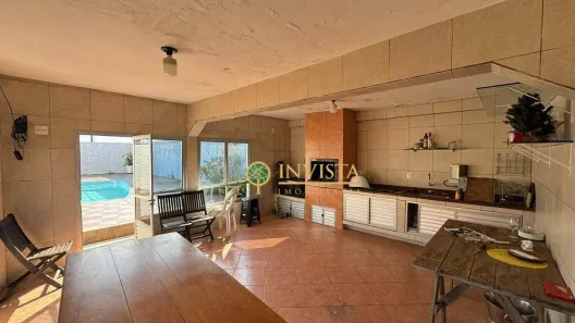 Casa com 4 Quartos para alugar, 320m² no Balneário, Florianópolis