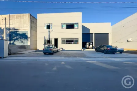 Galpão/Depósito/Armazém para alugar, 696m² no Sertão do Maruim, São José