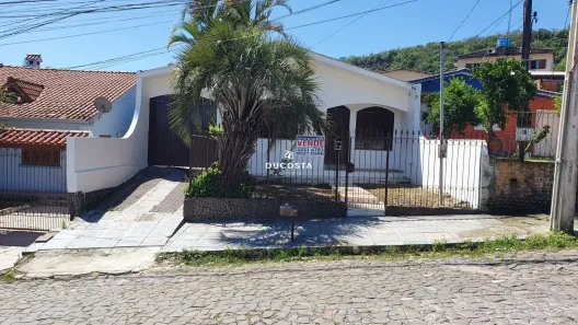 Casa com 4 Quartos à venda, 125m² no Itararé, Santa Maria