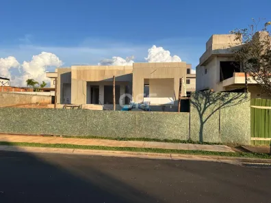 Casa de Condomínio com 4 Quartos à venda, 254m² no , Monte Alegre do Sul