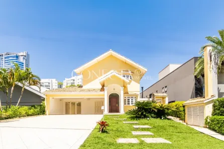 Casa com 3 Quartos à venda, 278m² no Alphaville Conde I, Barueri