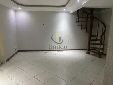 Casa de Condomínio com 3 Quartos à venda, 90m² no Taquara, Rio de Janeiro