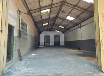 Galpão/Depósito/Armazém para alugar, 355m² no Vila Guilhermina, São Paulo
