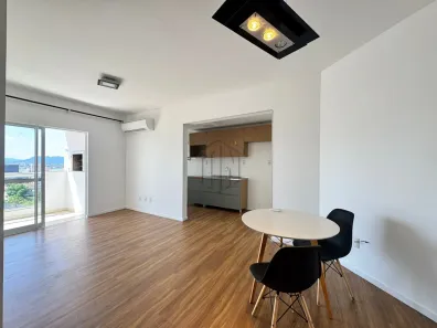 Apartamento com 2 Quartos à venda, 73m² no Barreiros, São José