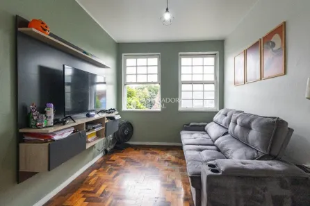 Apartamento com 2 Quartos à venda, 51m² no Passo da Areia, Porto Alegre