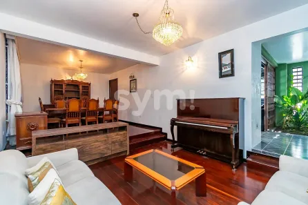 Casa com 4 Quartos à venda, 209m² no Hugo Lange, Curitiba