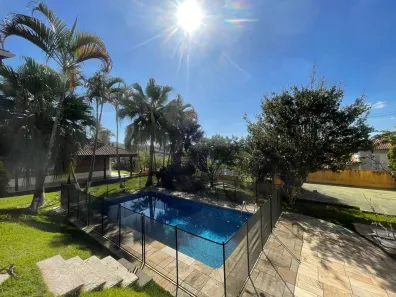 Casa de Condomínio com 3 Quartos à venda, 450m² no Arujá Country Club, Arujá