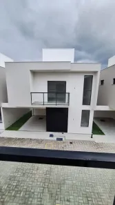 Casa de Condomínio com 3 Quartos à venda, 140m² no Buraquinho, Lauro de Freitas