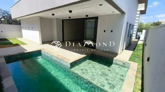 Casa de Condomínio com 3 Quartos à venda, 247m² no Laranjeiras, Uberlândia