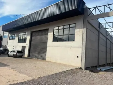 Galpão/Depósito/Armazém para alugar, 640m² no Jardim das Hortências, Caxias do Sul