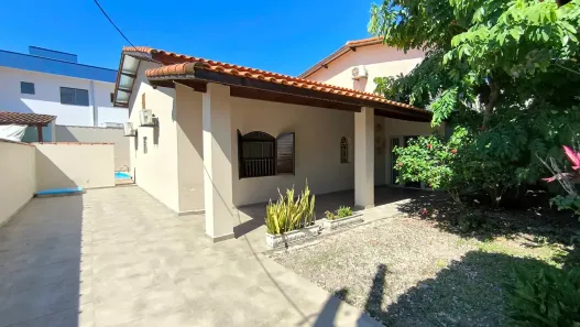 Casa com 4 Quartos à venda, 215m² no Jardim Porto Novo, Caraguatatuba