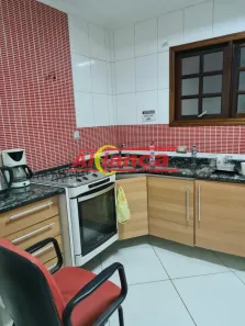 Casa com 3 Quartos à venda, 350m² no Jardim Vila Galvão, Guarulhos