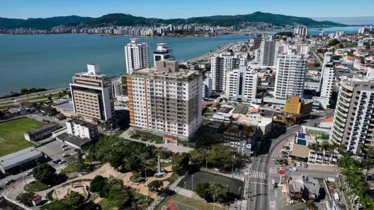Apartamento com 2 Quartos à venda, 114m² no Estreito, Florianópolis
