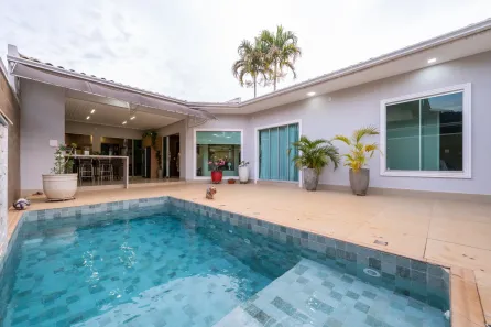 Casa com 4 Quartos à venda, 242m² no Loteamento Portal do Sol II, Goiânia