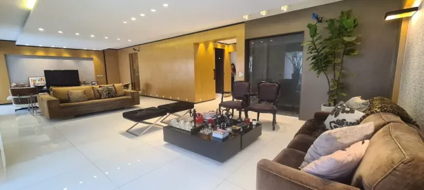 Apartamento com 4 Quartos à venda, 335m² no Vila Uberabinha, São Paulo
