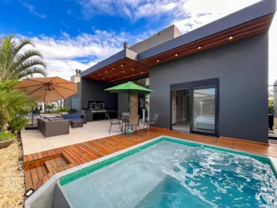 Casa de Condomínio com 4 Quartos à venda, 190m² no XANGRI-LÁ, Xangri-lá