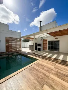 Casa com 4 Quartos à venda, 333m² no São Marcos, Macaé