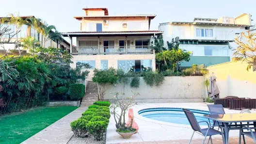 Casa com 3 Quartos para alugar, 523m² no Ilha do Boi, Vitória