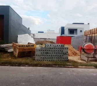 Lote/Terreno à venda, 251m² no Parque Santo Antônio, Taubaté